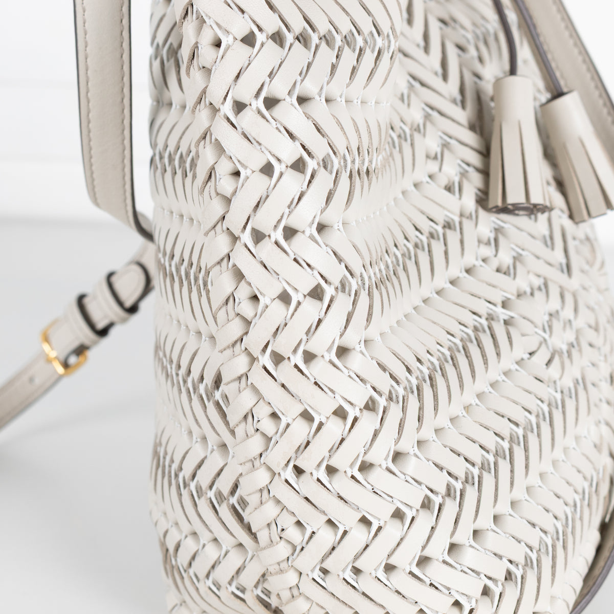 Anya Hindmarch White Woven Leather The Neeson Drawstring Small Bucket Bag