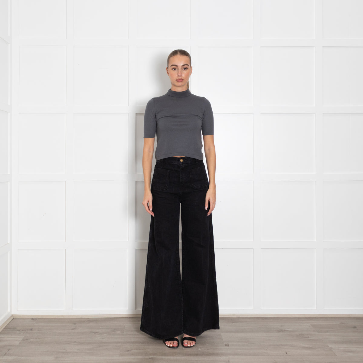 S Max Mara Grey Wool Shortsleeve  Crop Top