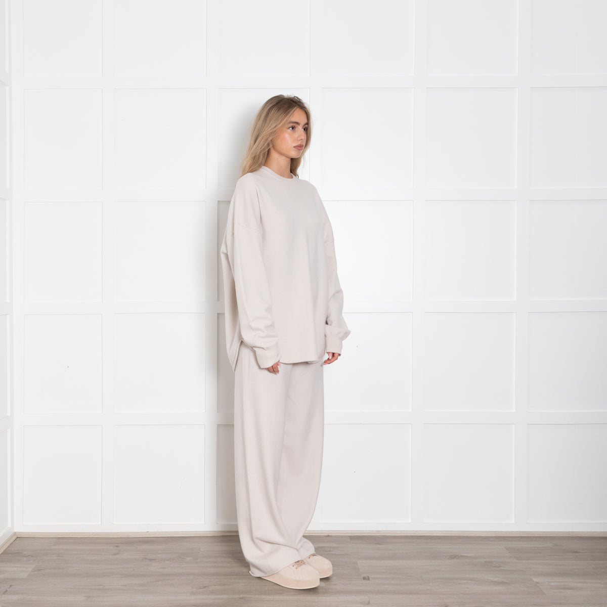Extreme Cashmere Cream Oversized Jumper