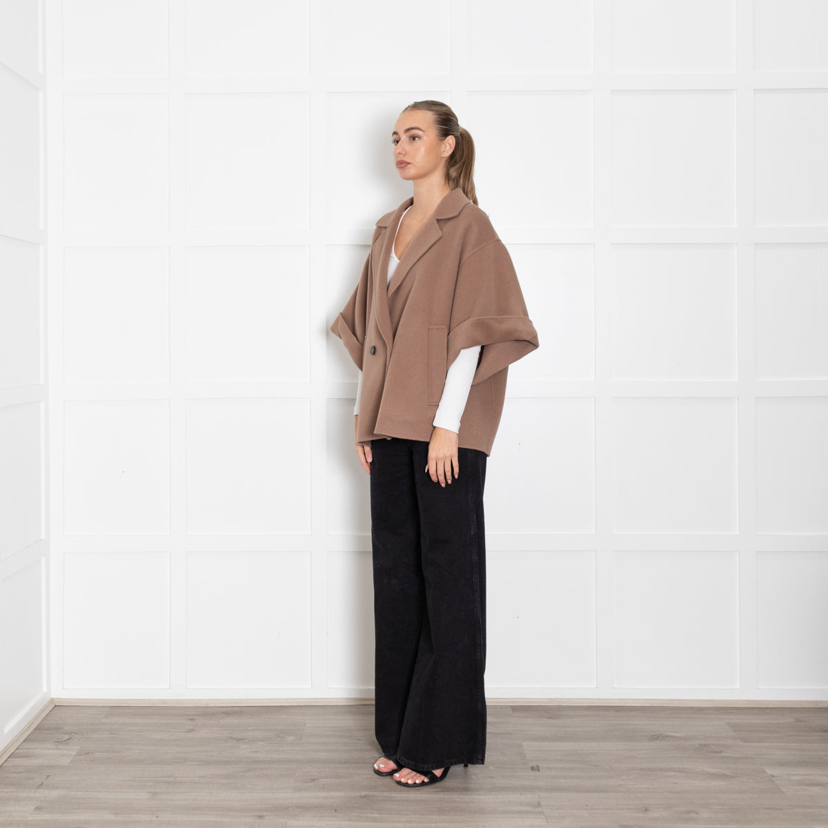 Weekend Max Mara Pera Brown Short Coat with Cropped Sleeves