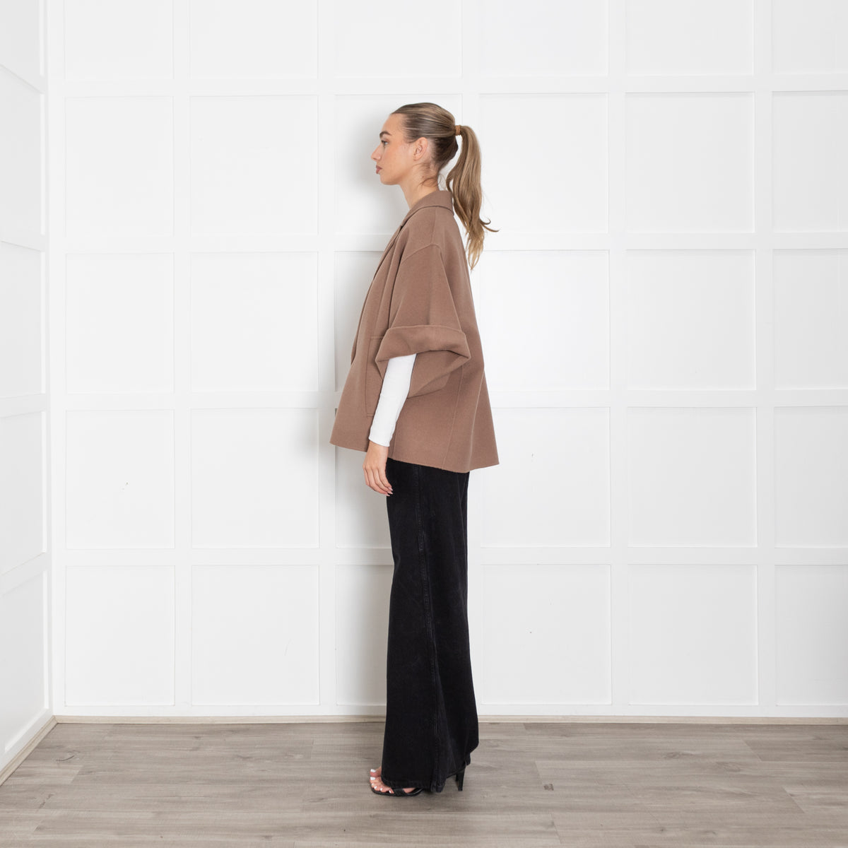 Weekend Max Mara Pera Brown Short Coat with Cropped Sleeves