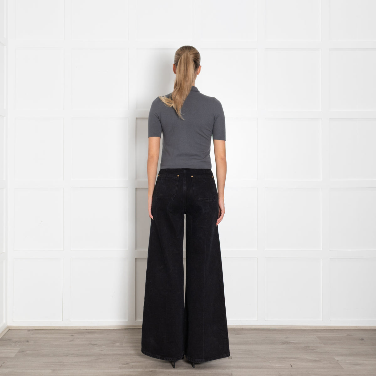 S Max Mara Grey Wool Shortsleeve  Crop Top