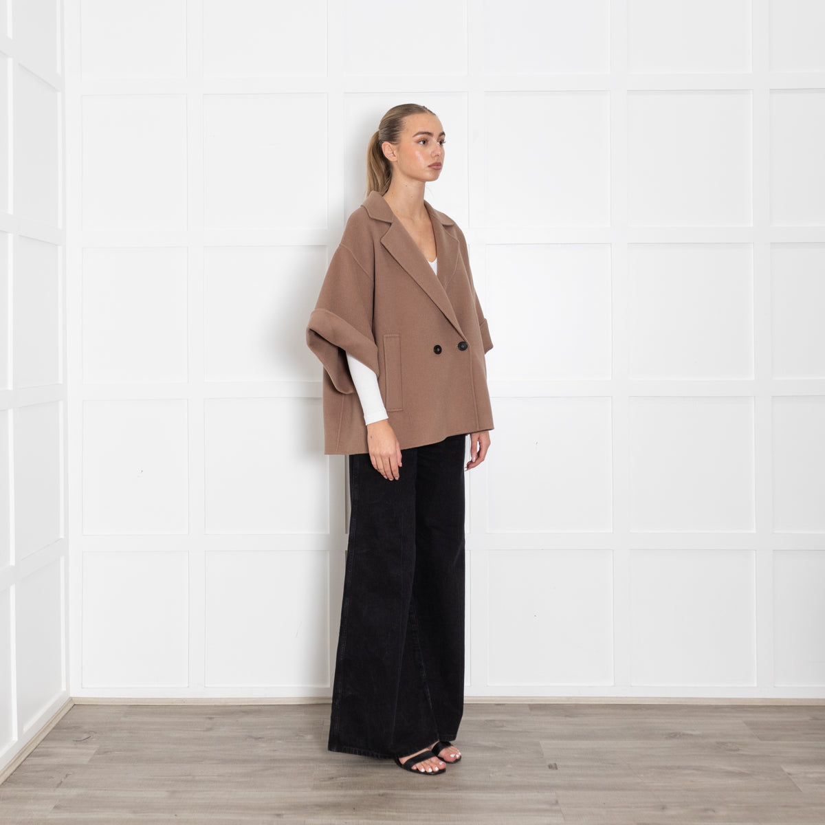 Weekend Max Mara Pera Brown Short Coat with Cropped Sleeves