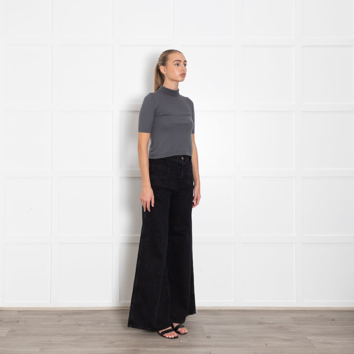S Max Mara Grey Wool Shortsleeve  Crop Top