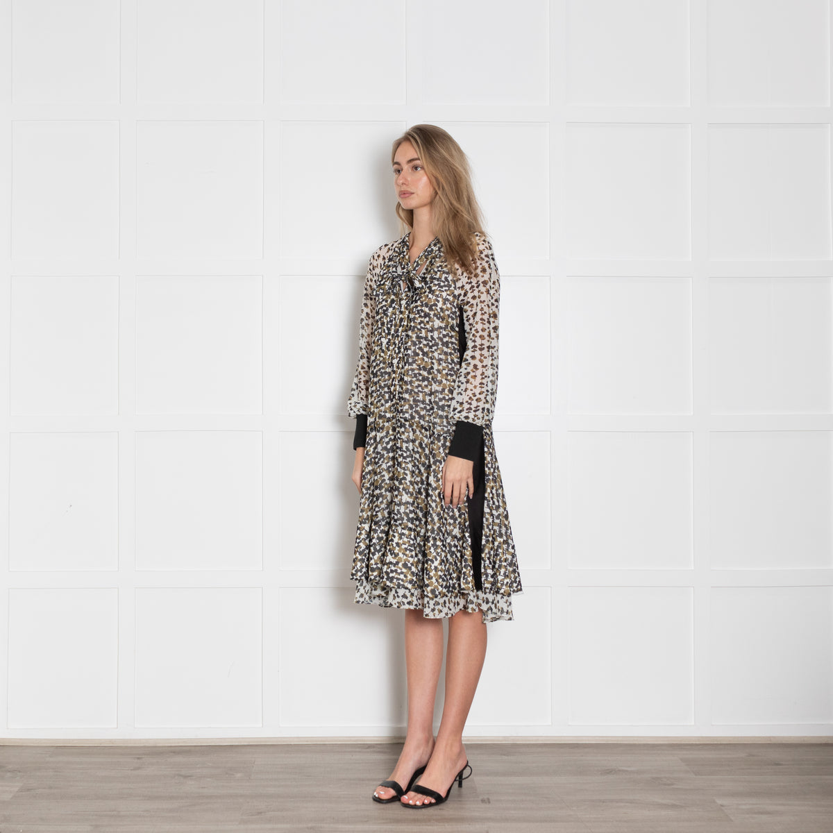 Me + Em Cream, Black & Green Dress With Tie Neck Detail & Black Cuffs/Side Panels