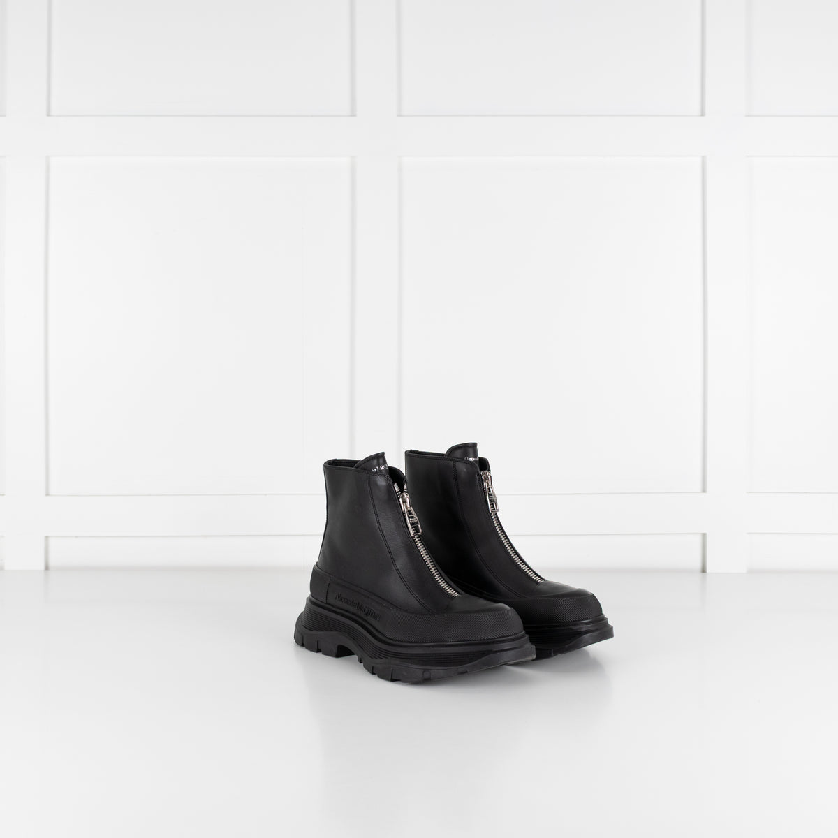 Alexander McQueen Black Zip Leather Ankle Boots