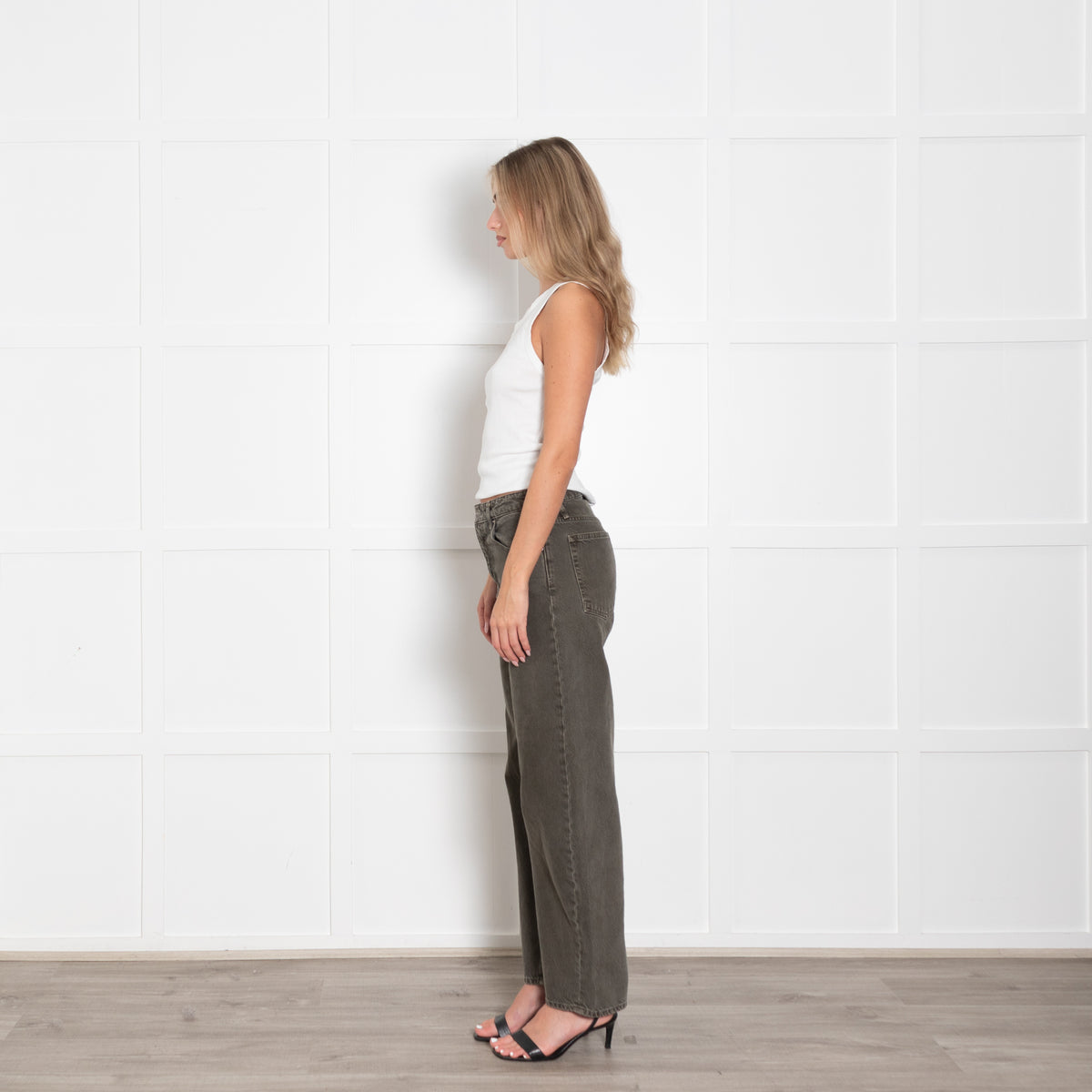 Frame Khaki Denim Barrel Leg Jeans