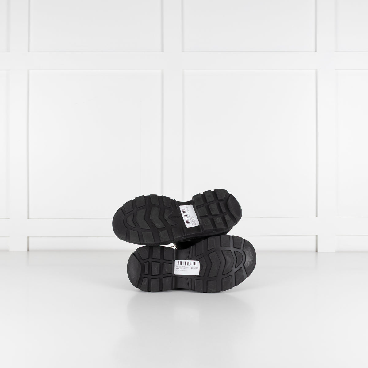 Alexander McQueen Black Zip Leather Ankle Boots