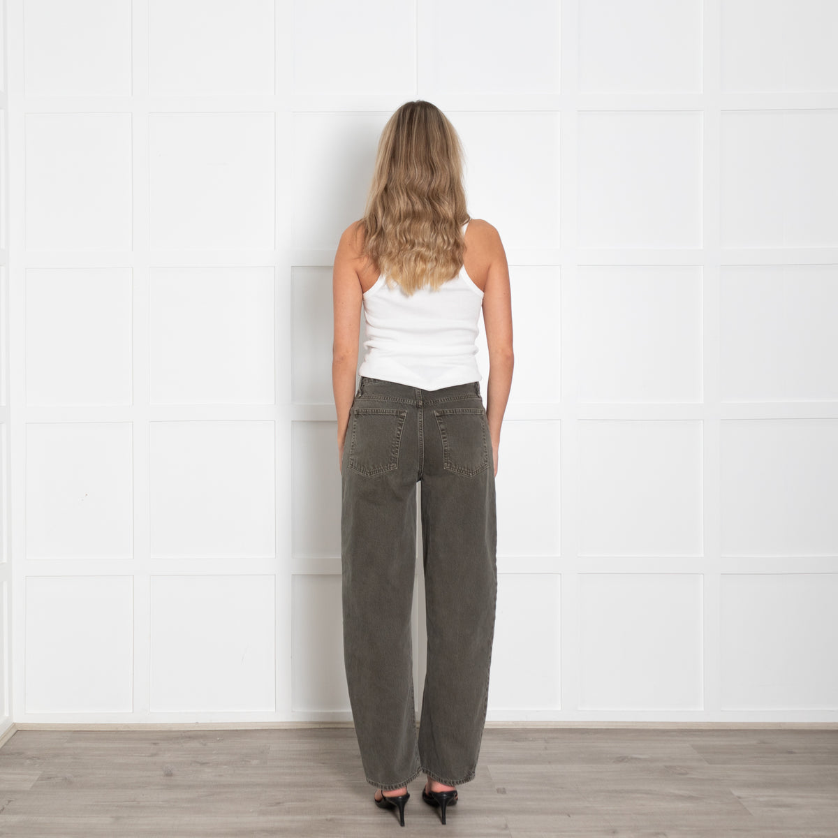 Frame Khaki Denim Barrel Leg Jeans