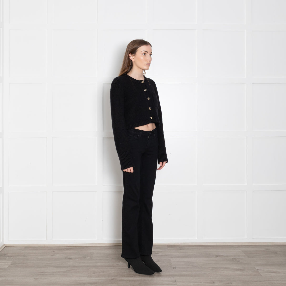 Khaite Black Cropped Chunky Cashmere Knit Cardigan
