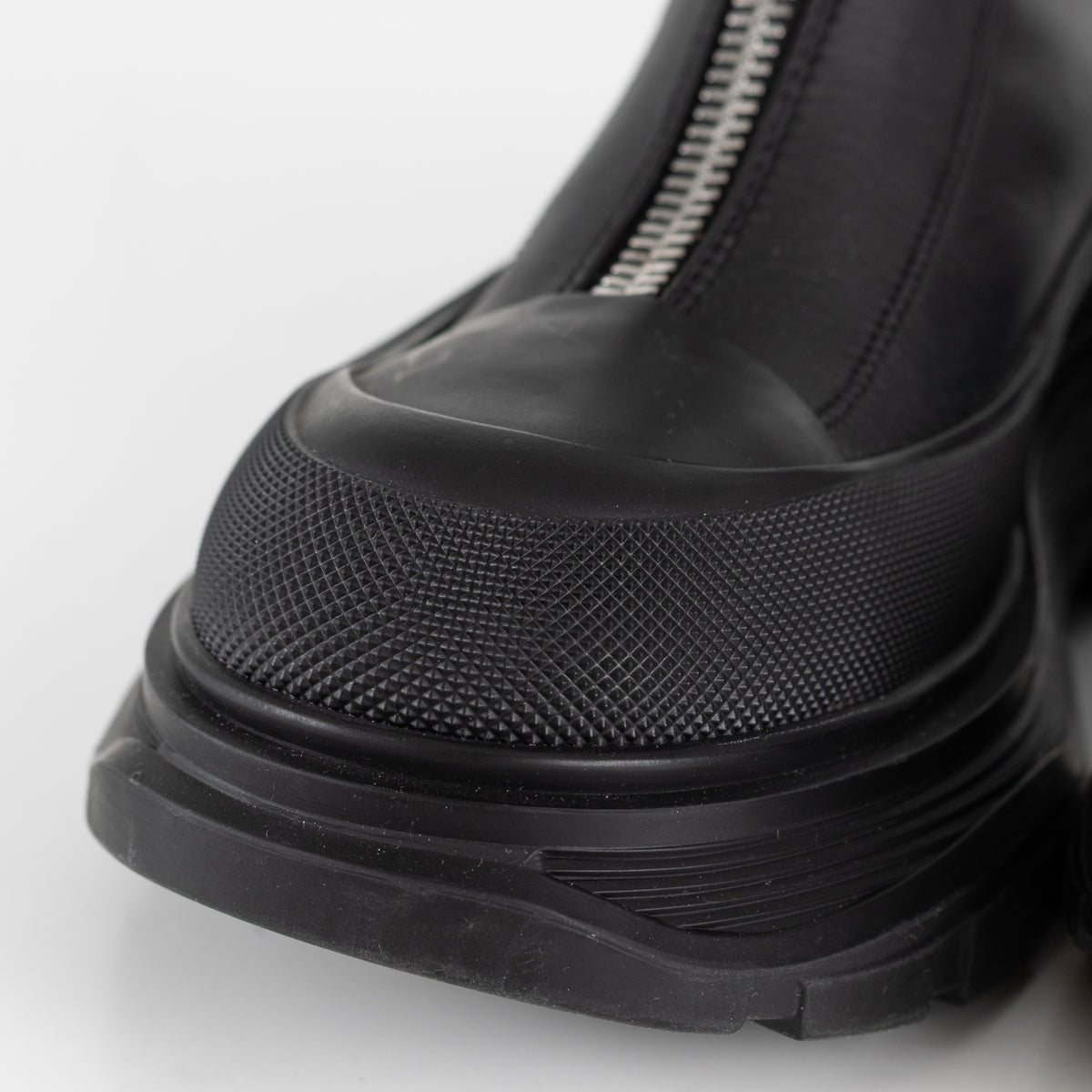 Alexander McQueen Black Zip Leather Ankle Boots