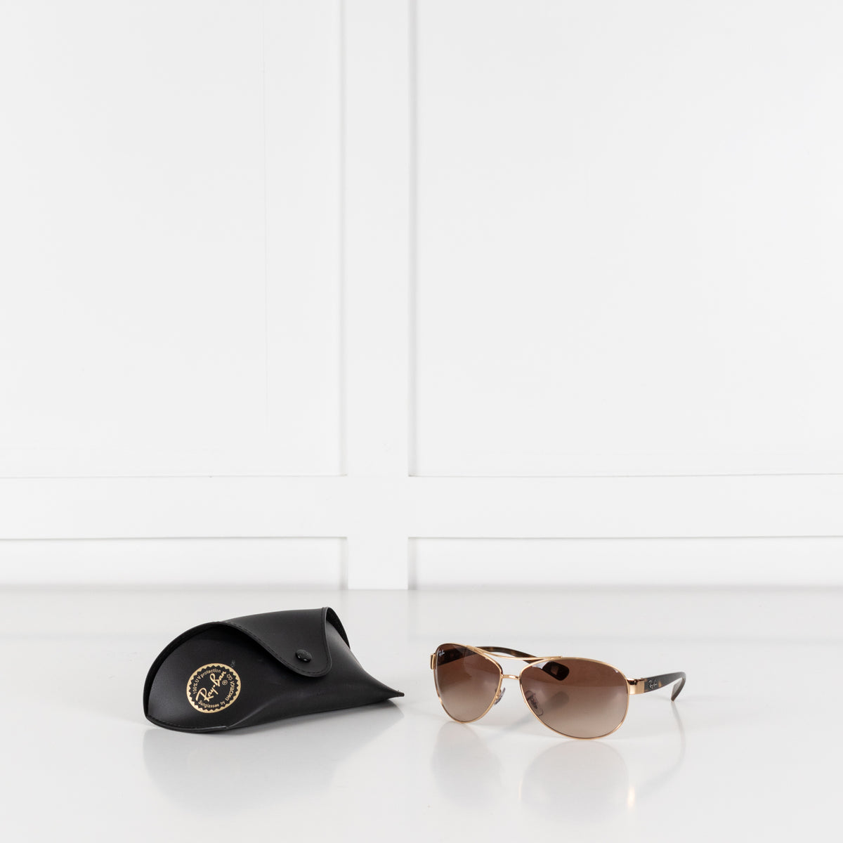 Ray-Ban Brown Aviator Sunglasses With Gold Frame