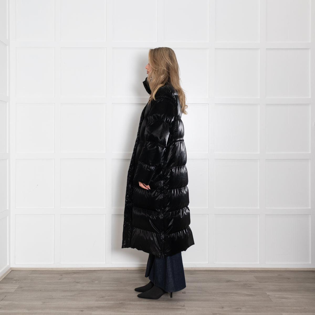 Holzweiller Black Ramoen Shiny Down Long Line Puffer Coat