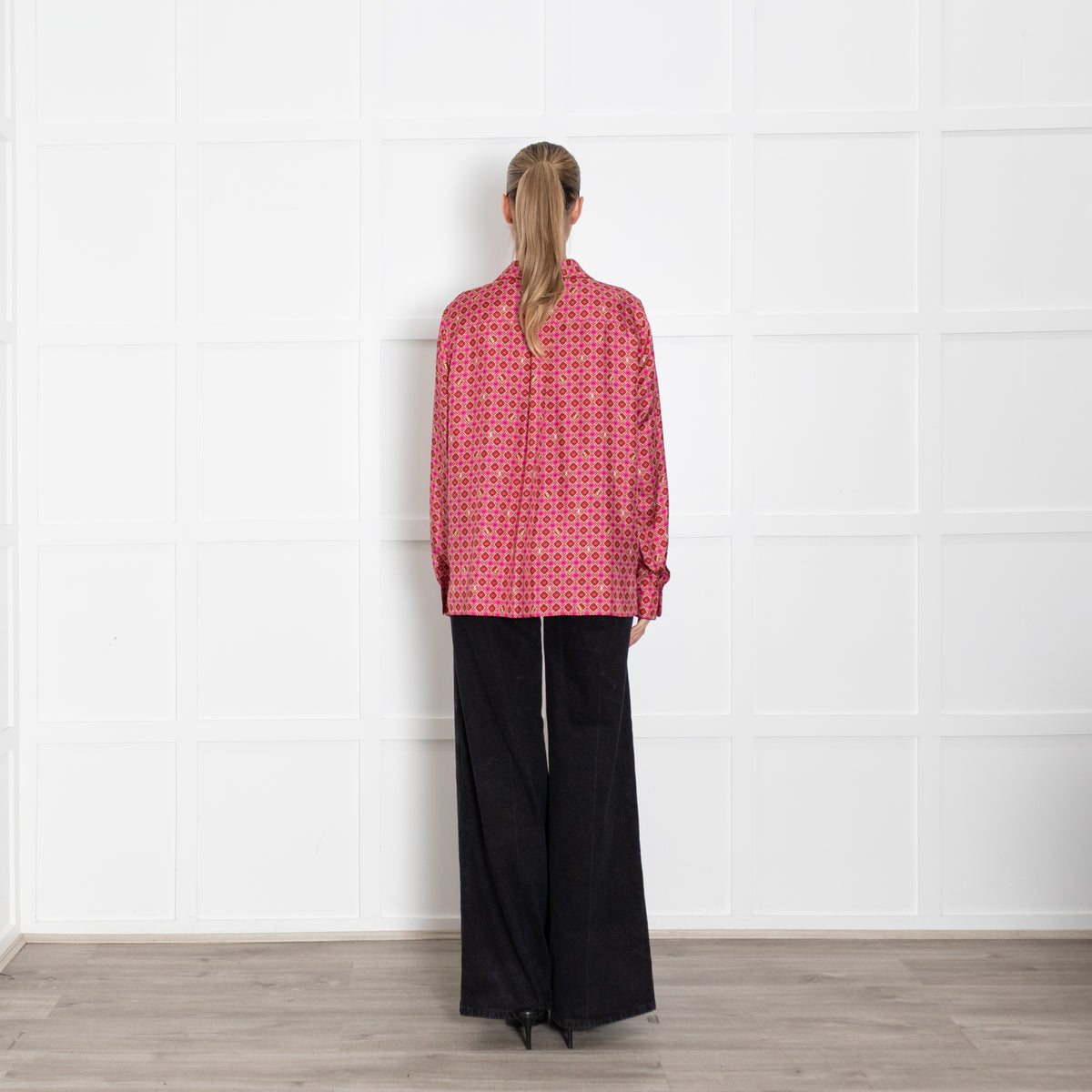 Max Mara Silk Pink & Orange Logo Printed Blouse With Small Animal Motifs