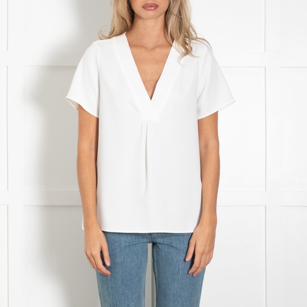 Gerard Darel White V Neck Short Sleeved Top