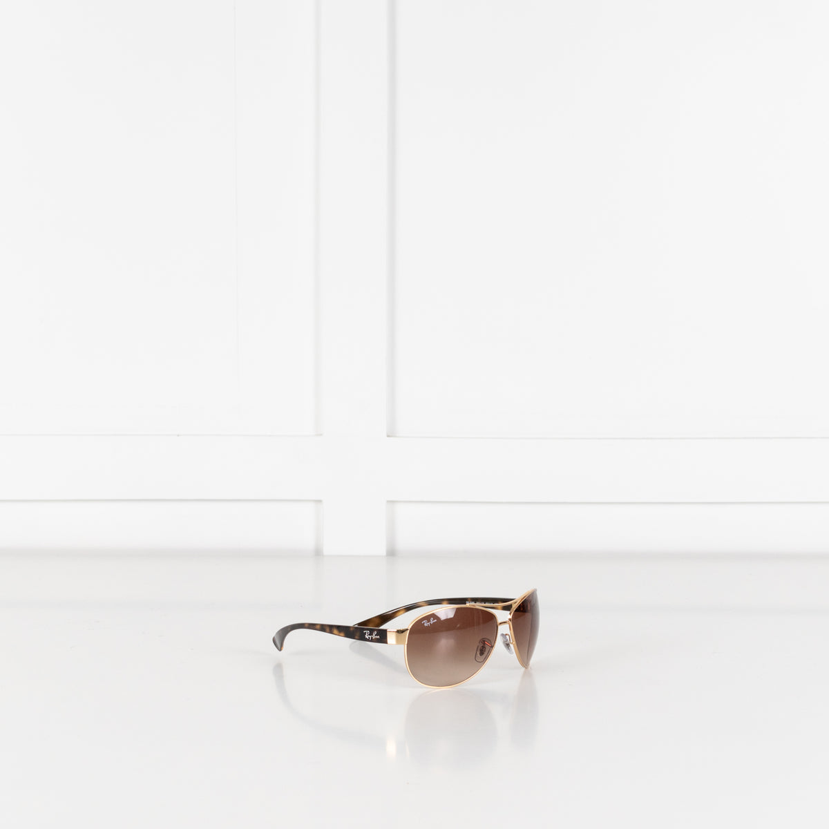 Ray-Ban Brown Aviator Sunglasses With Gold Frame