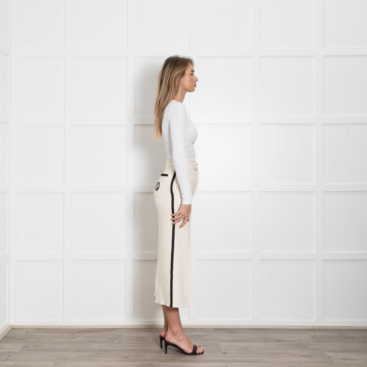 Gucci Cream Boucle Wide Leg Trousers With Black Braid And Logo Back Pocket