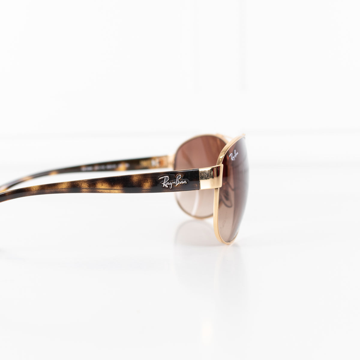 Ray-Ban Brown Aviator Sunglasses With Gold Frame