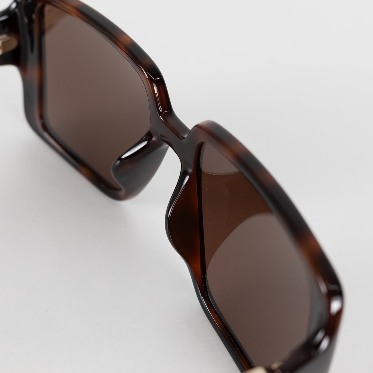 Gucci Tortoishell Square Frame Logo Arm Sunglasses