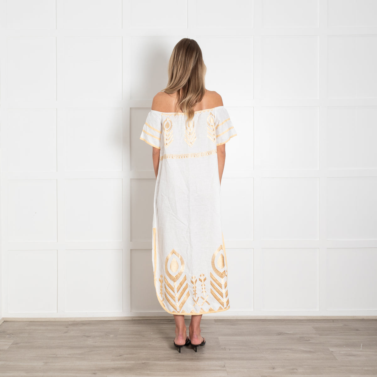Greek Archaic Kori White Gold Embroidered Short Sleeve Linen Dress
