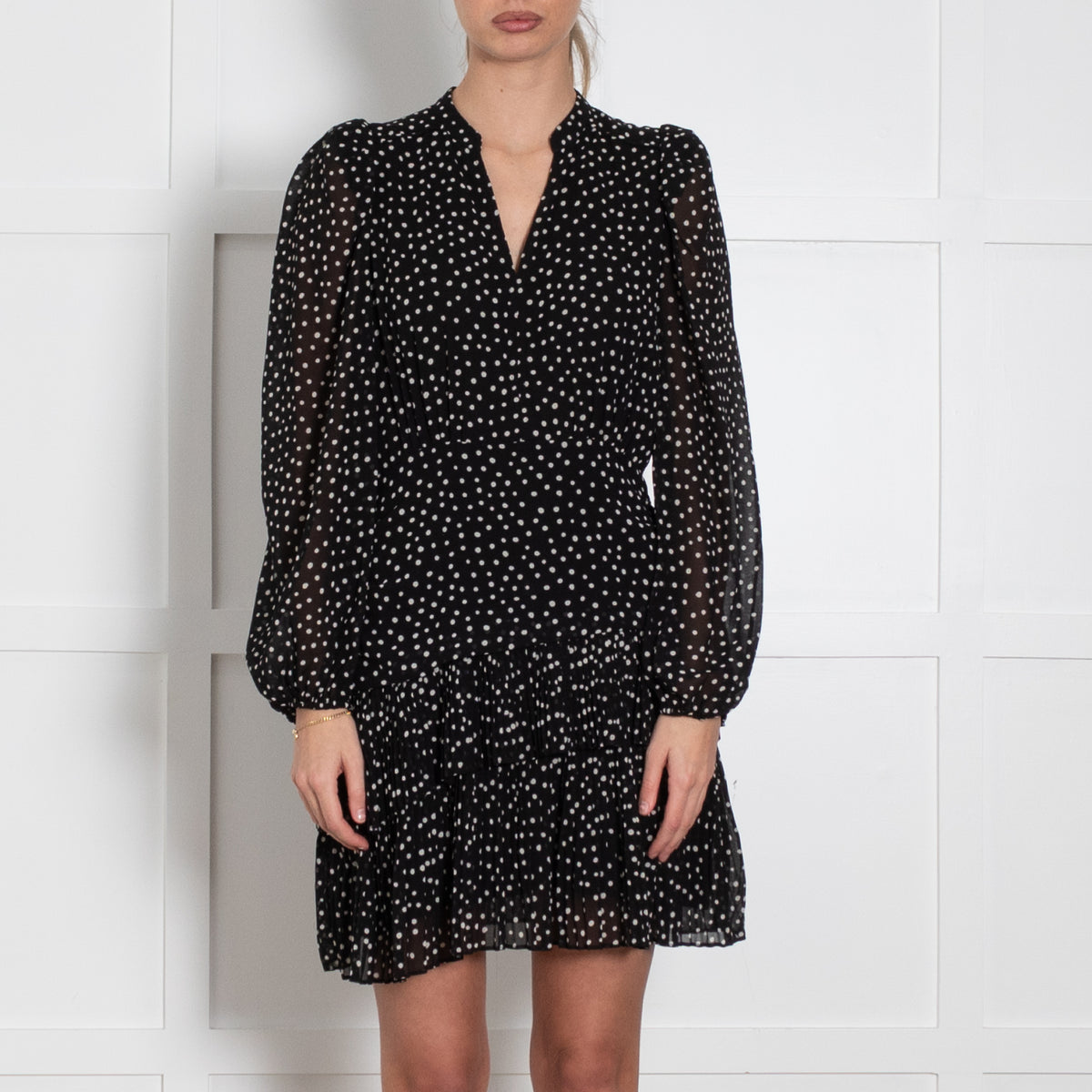 Suncoo Black With White Spots Short Filled L/S Dress