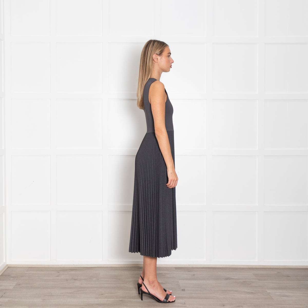 Theory Grey Pleated Detail Sleeveless Dress
