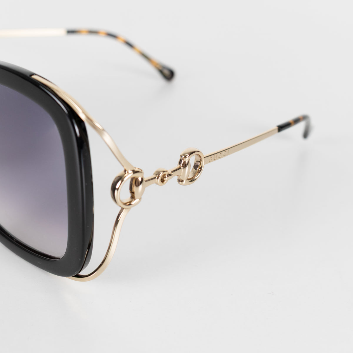 Gucci Black With Gold Horsebit Arms Sunglasses