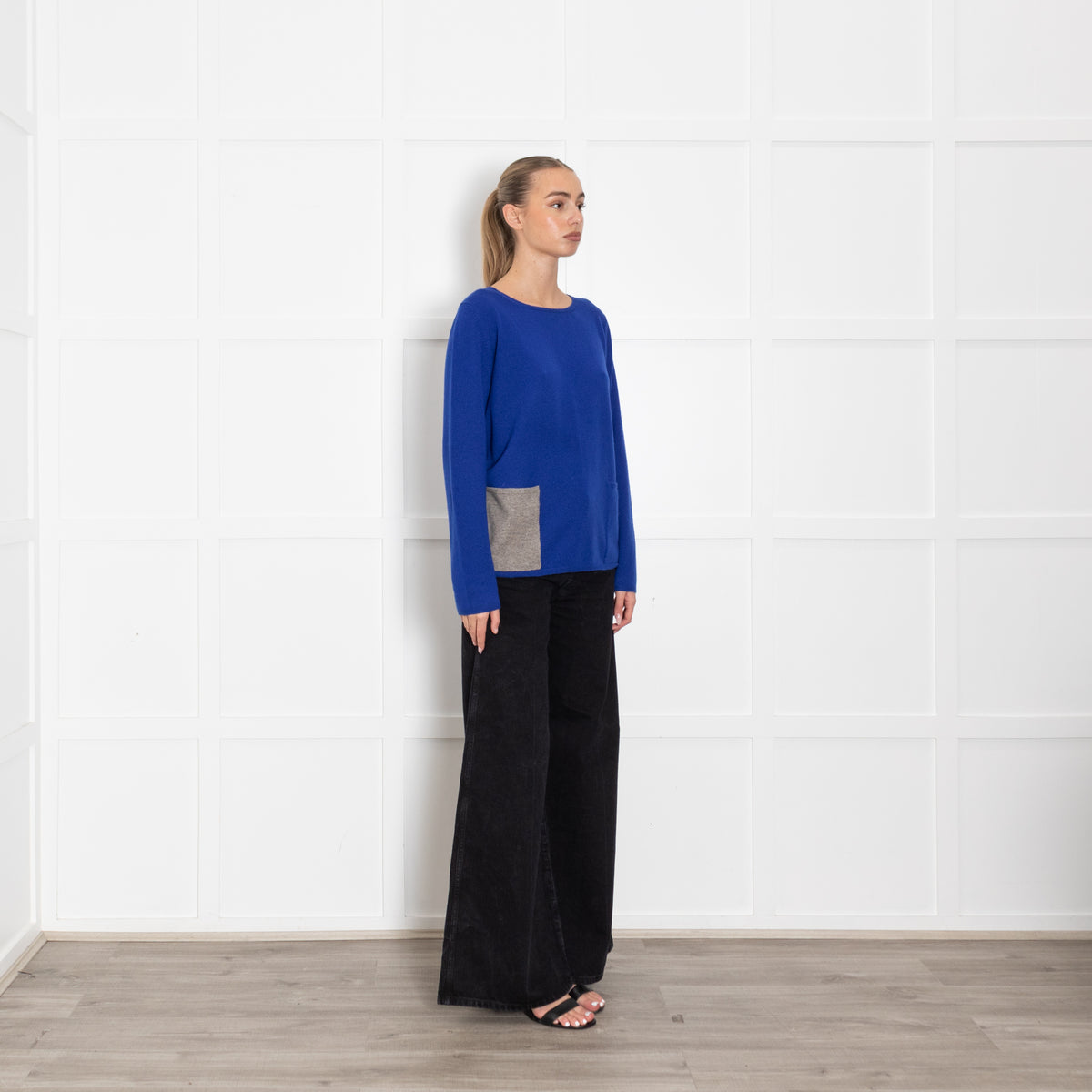 CHINTI & PARKER Blue Cashmere Jumper With Grey Pocket