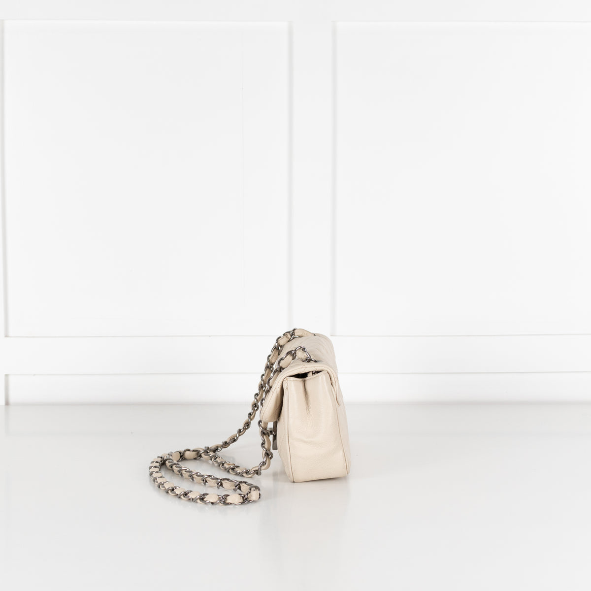 Chanel vintage Mademoiselle flap bag side profile