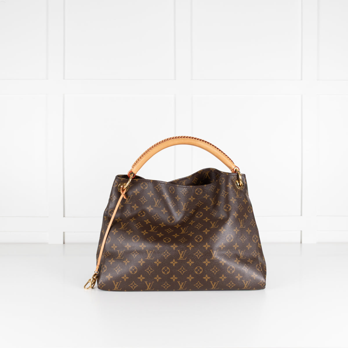 Louis Vuitton Artsy MM Shoulder Bag