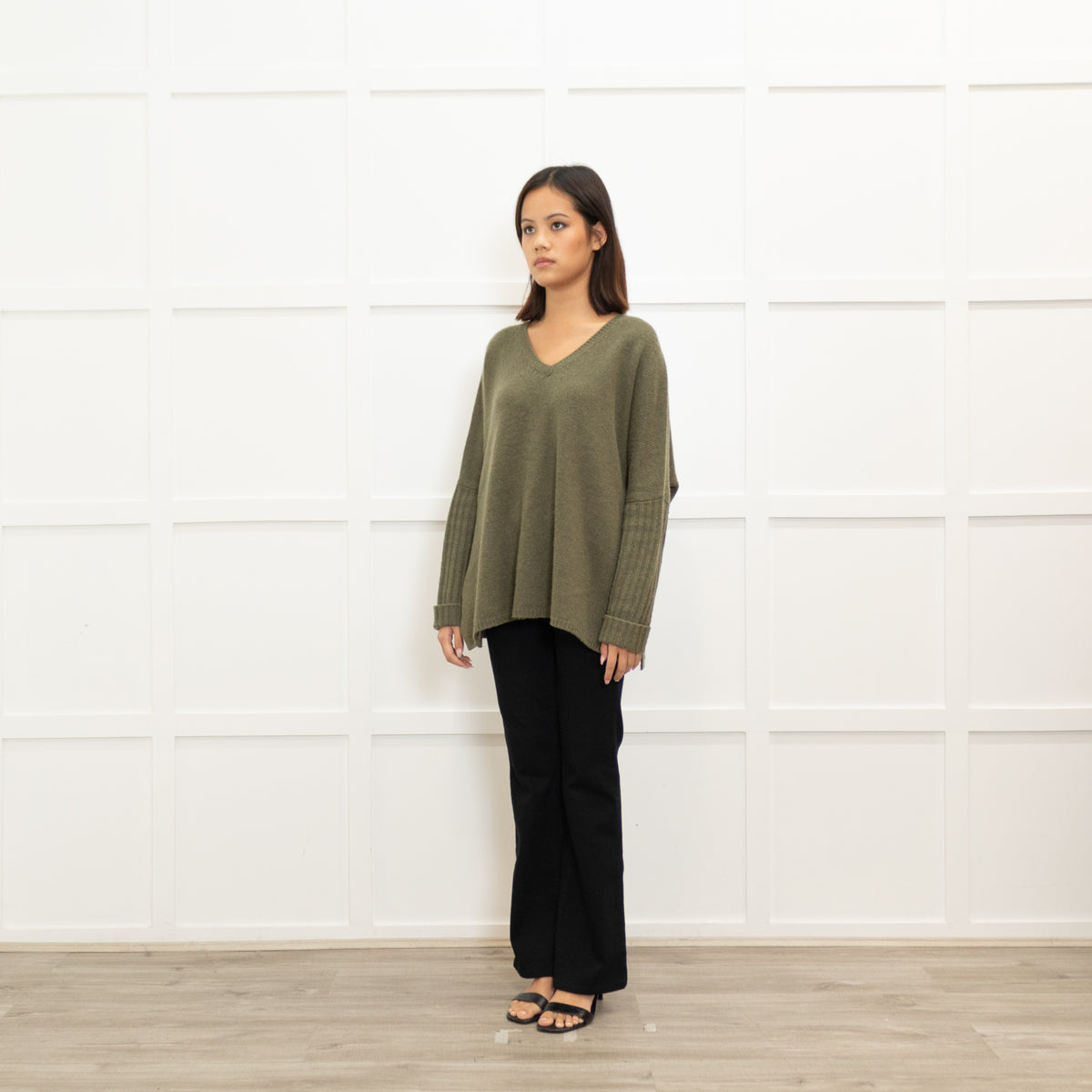 Divine Cashmere Khaki Cashmere V Neck Jumper