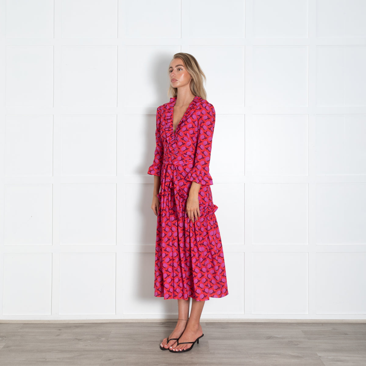 Borgo De Nor Purple Rose With Red Background Frill Front Dress