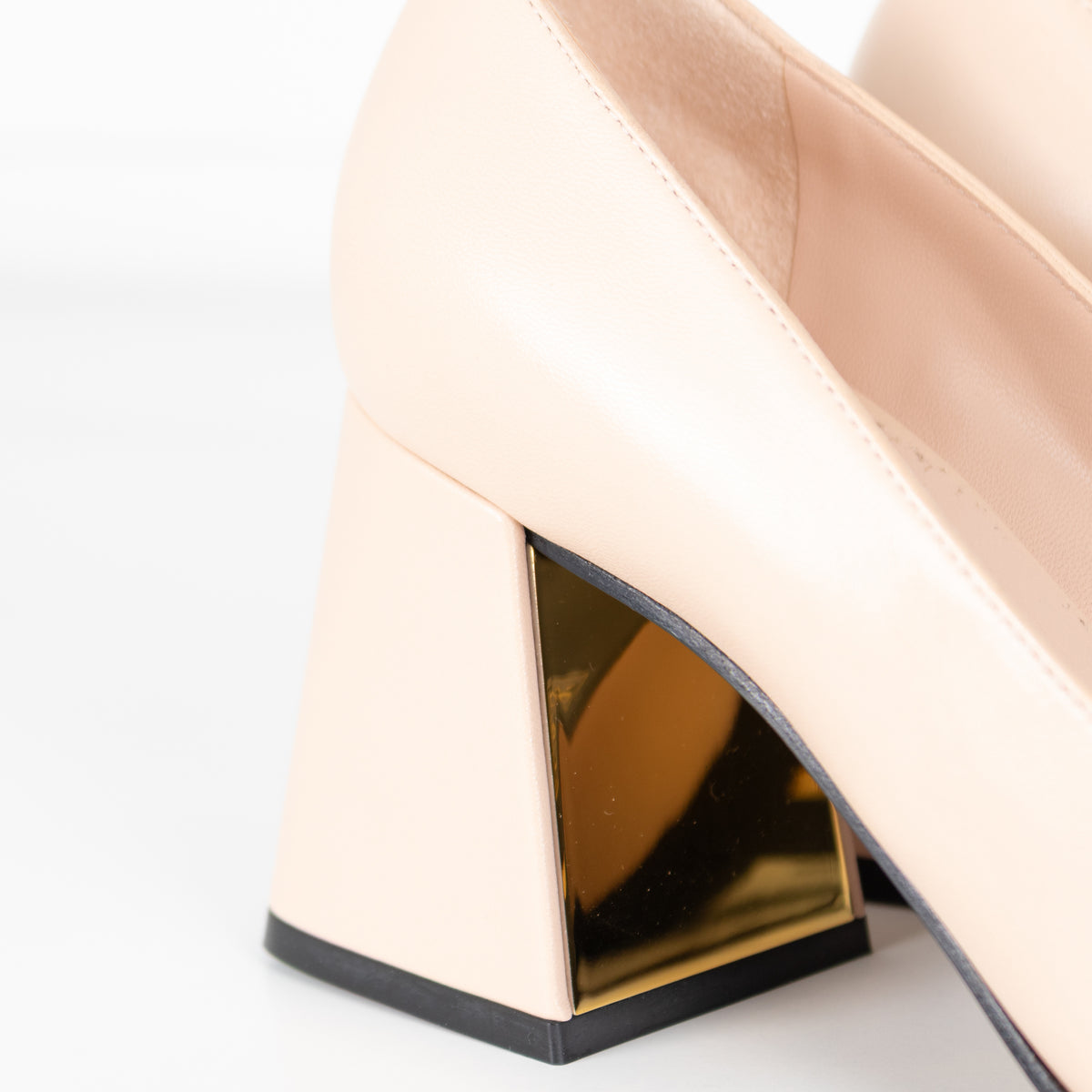 Gucci Beige Horsebit Block Heel Pumps