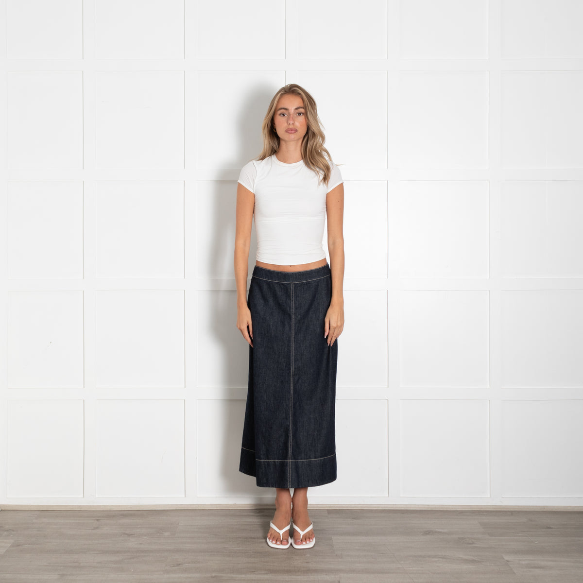 S Maxmara Denim A Line Midi Skirt With White Stitching