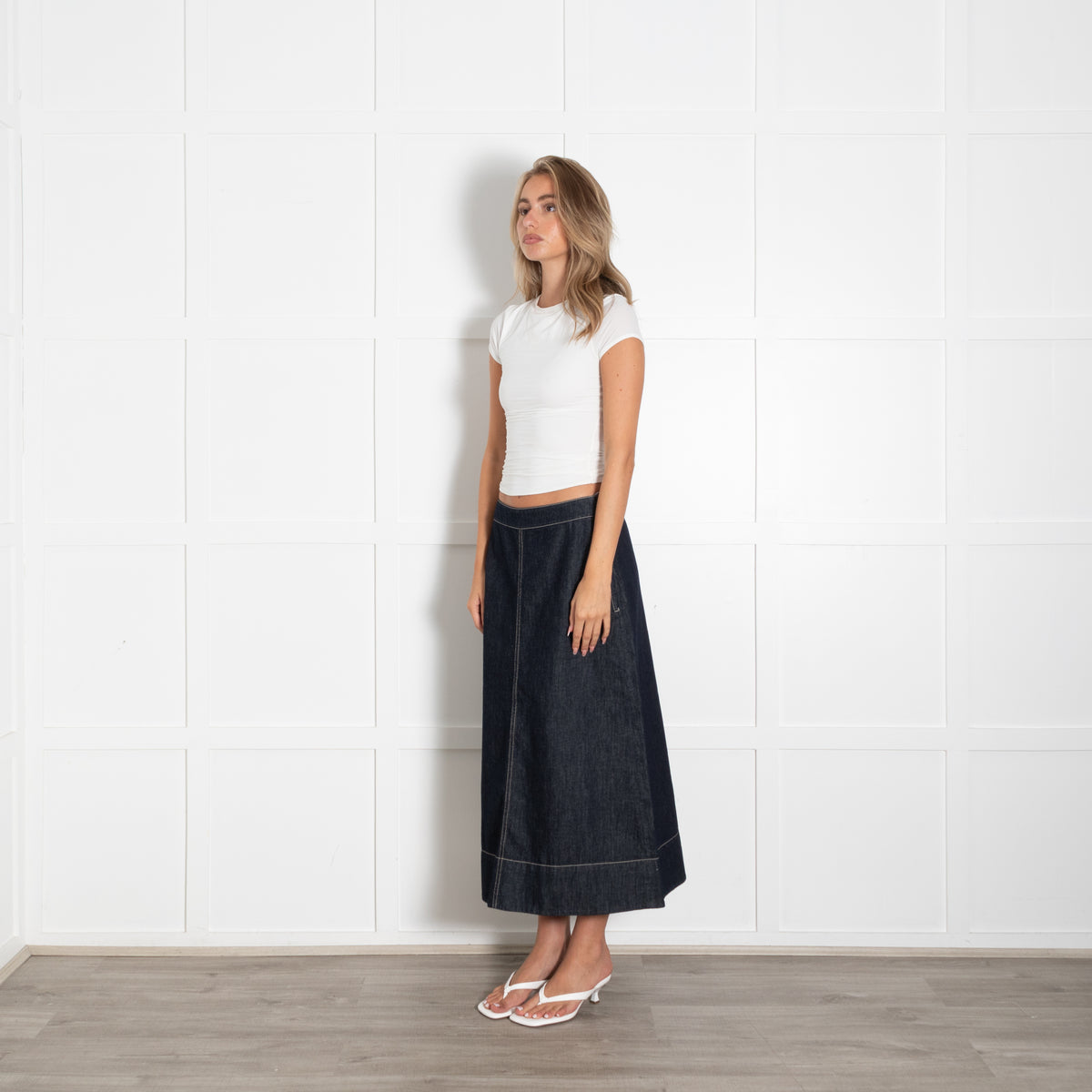 S Maxmara Denim A Line Midi Skirt With White Stitching