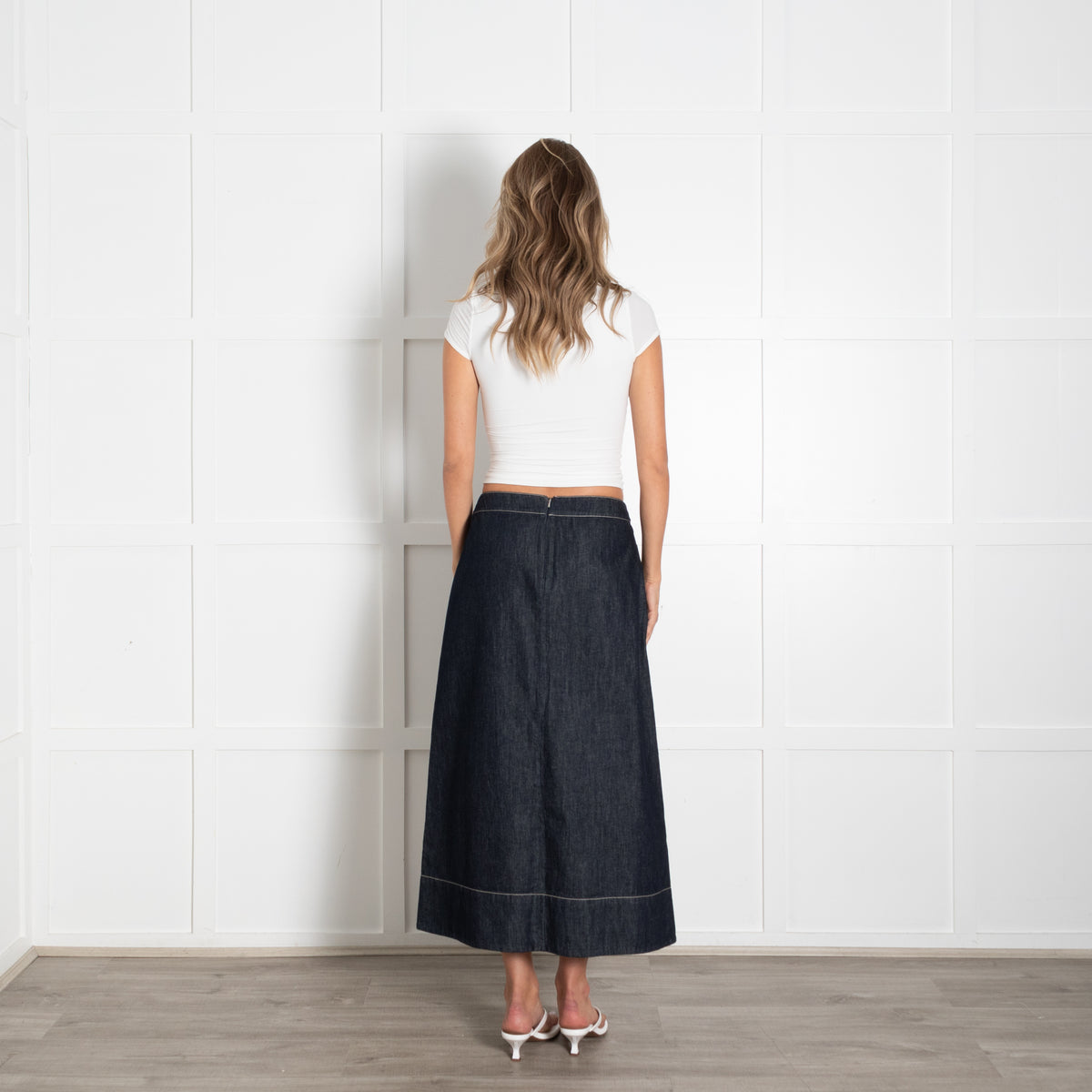 S Maxmara Denim A Line Midi Skirt With White Stitching