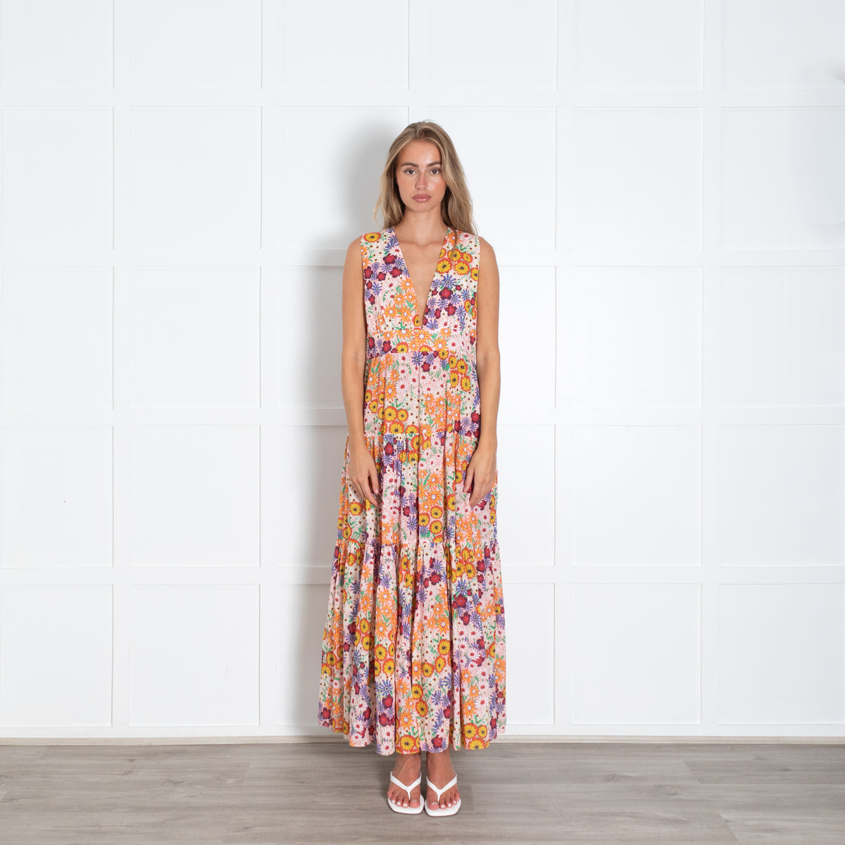 Borgo De Nor Pink Floral V Neck Sleeveless Maxi Dress Wth Tiered Skirt