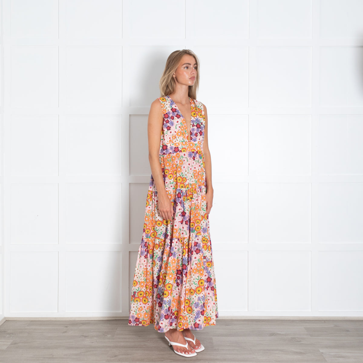Borgo De Nor Pink Floral V Neck Sleeveless Maxi Dress Wth Tiered Skirt