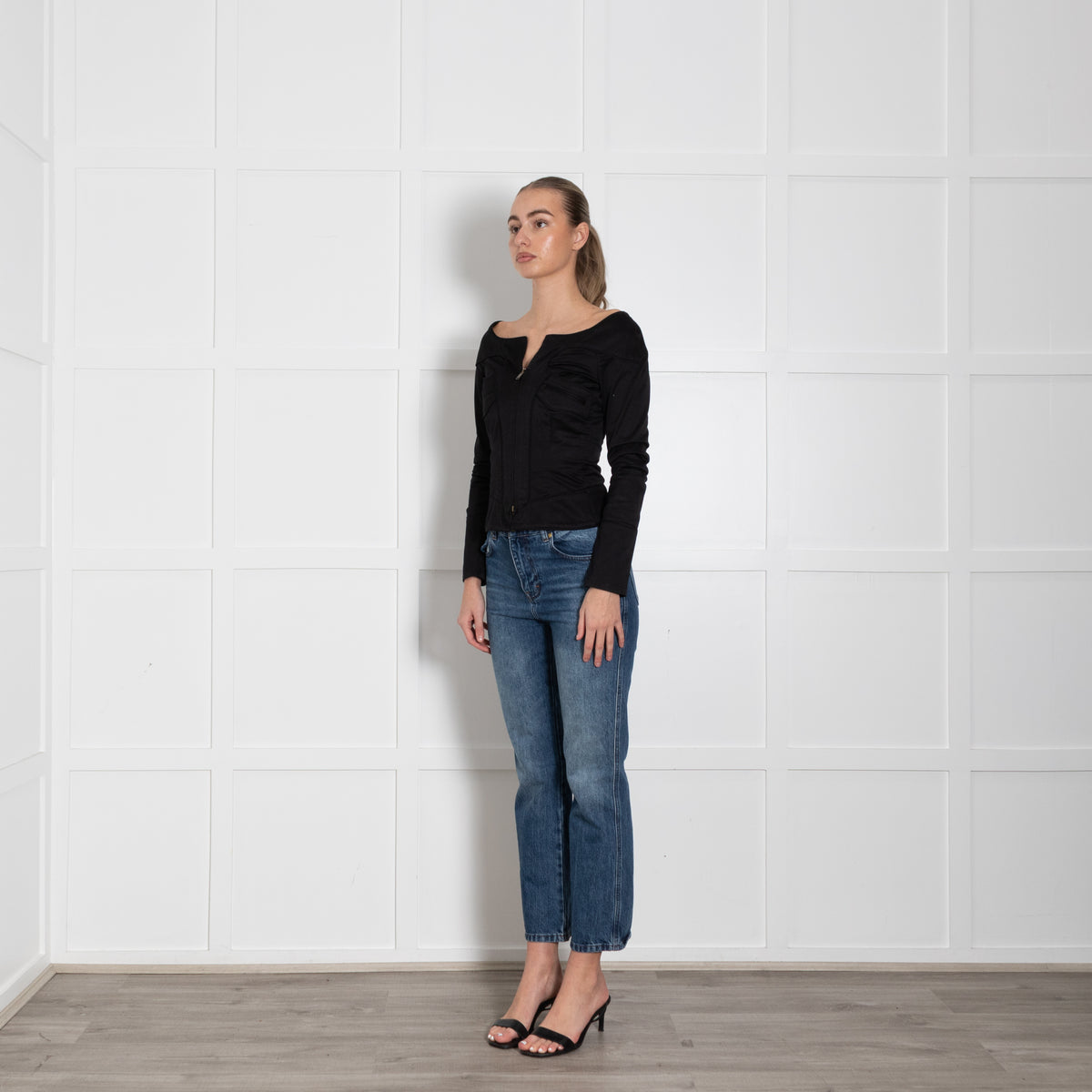 Gucci Black Low Neck Zip Short Jacket
