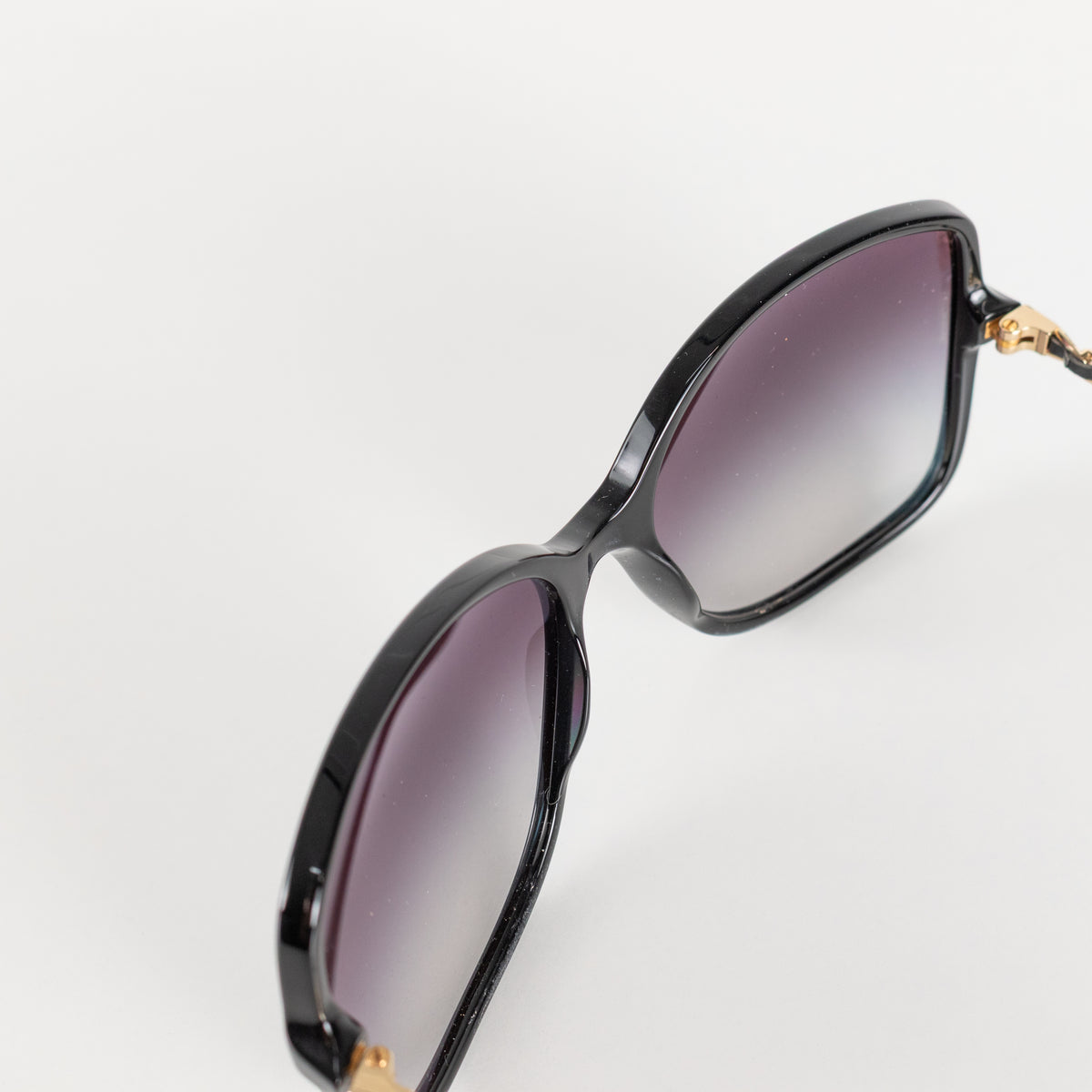 Chanel Black Square Sunglasses With Lambskin+Chain Detail