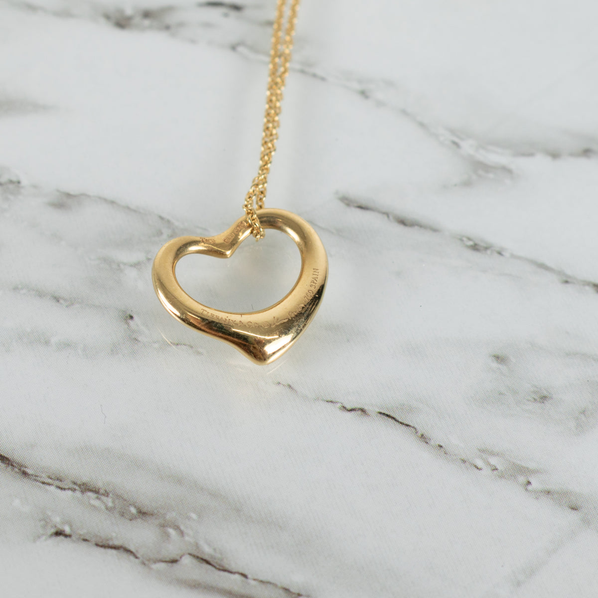 Tiffany & Co Elsa Pereti Open Heart 18Kt Gold 16mm Pendant and Chain