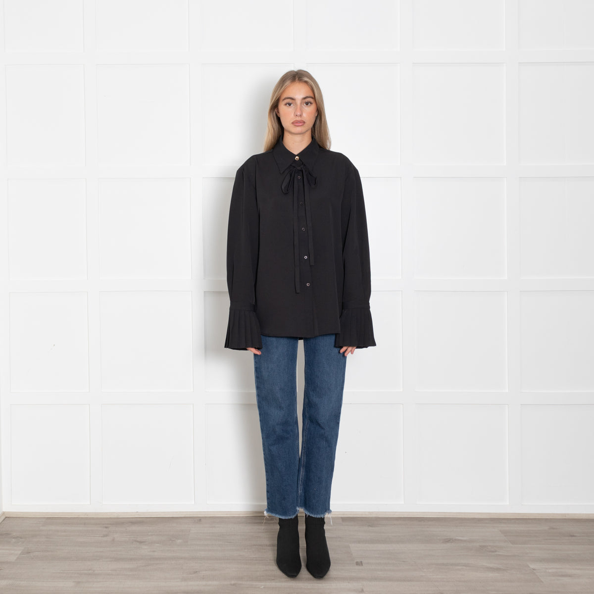 The Shirt Company Black Pleated Detail Sleeves Collard Shirt