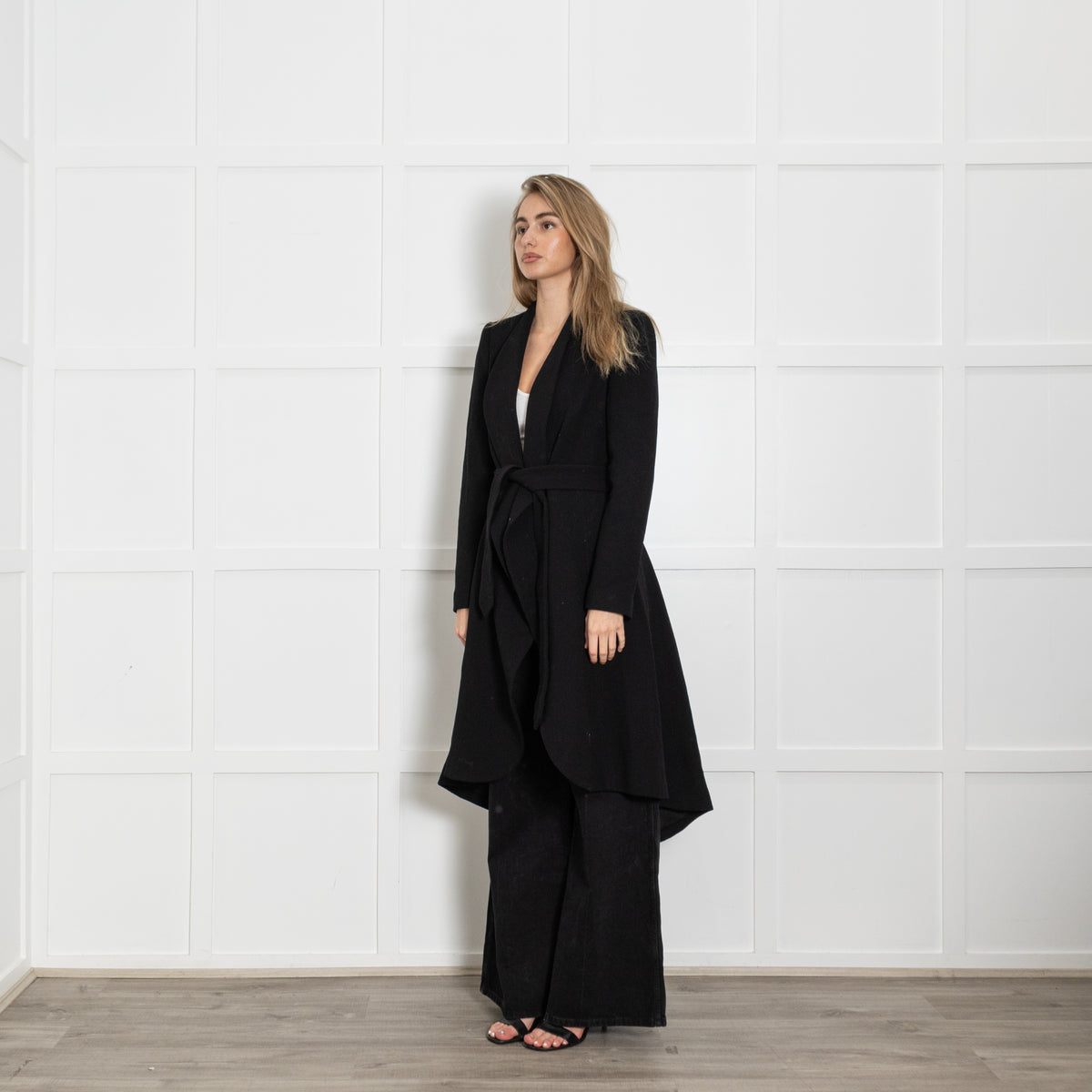 Alice + Olivia Black Wool/Silk Mix Coat With Dropped Back Hem & Belt