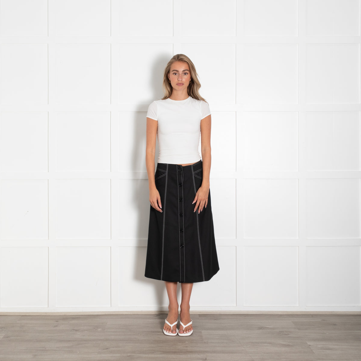 Dorothy Schumacher Black A Line Button Front Skirt With White Stitching