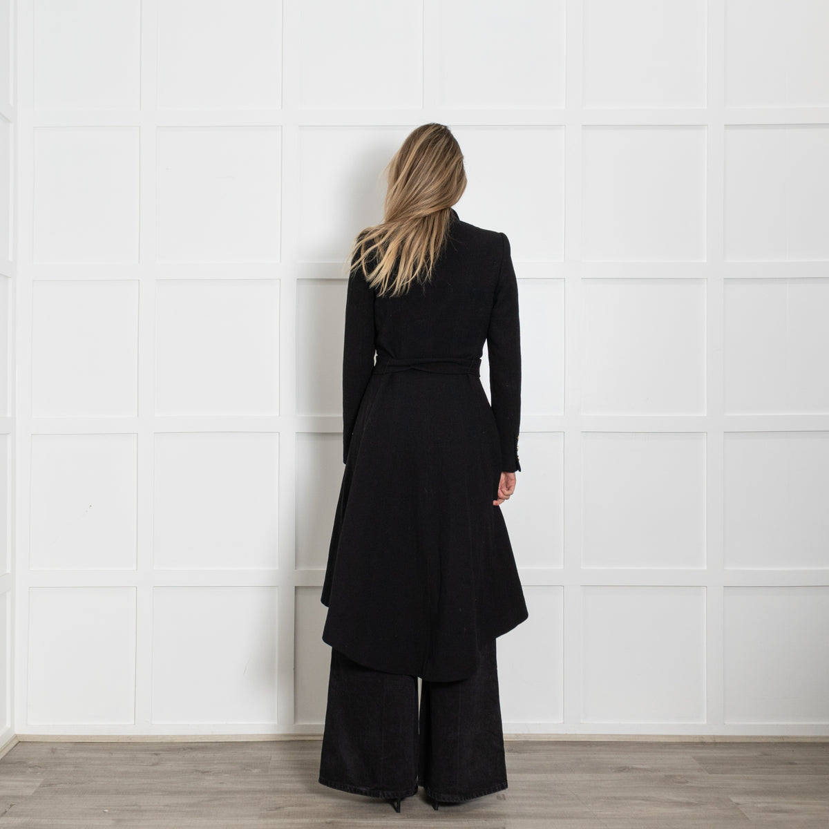 Alice + Olivia Black Wool/Silk Mix Coat With Dropped Back Hem & Belt