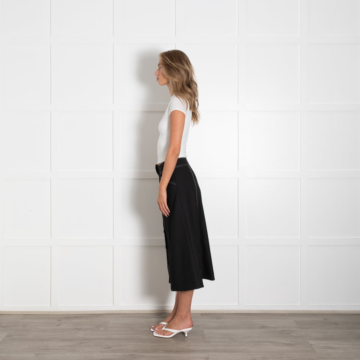 Dorothy Schumacher Black A Line Button Front Skirt With White Stitching