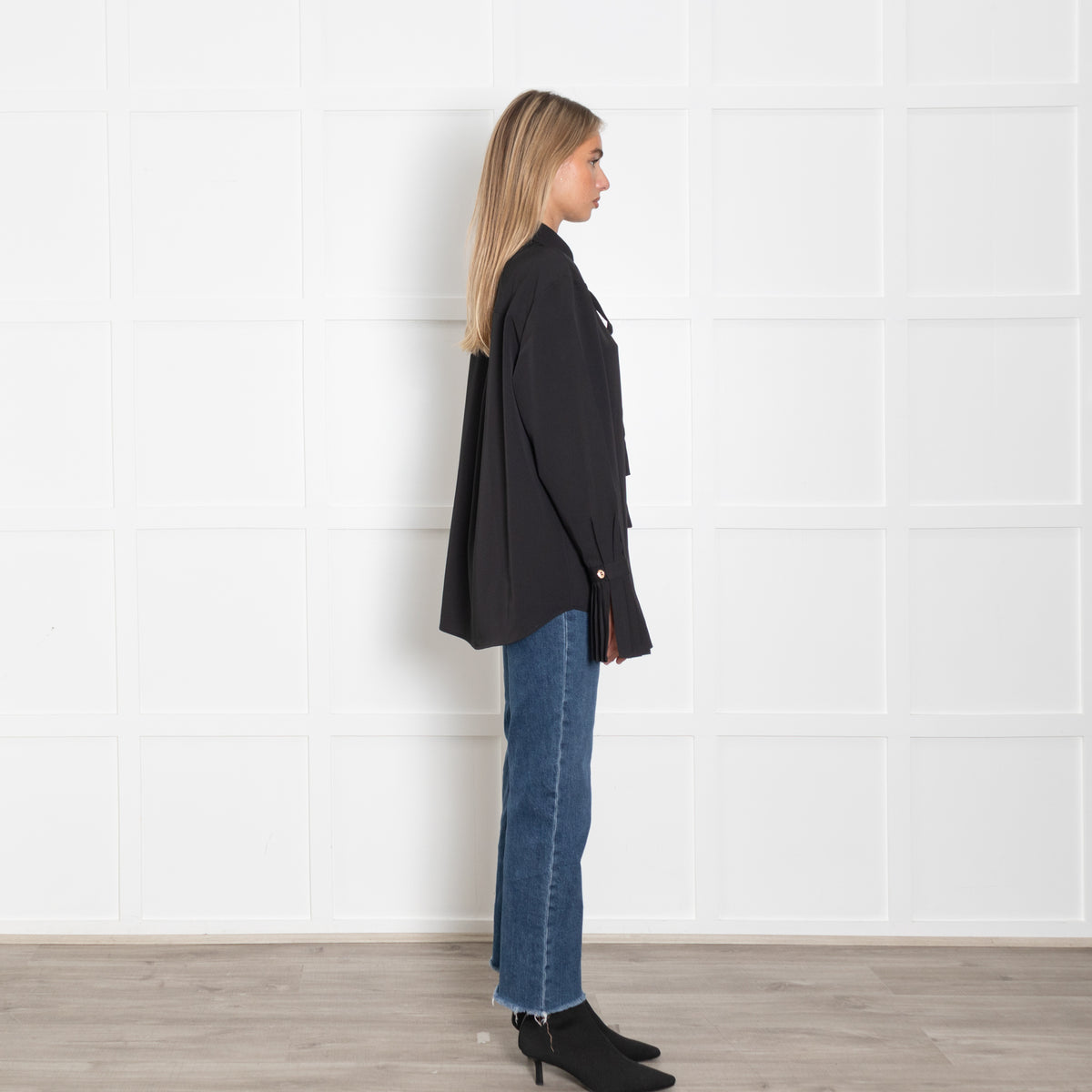 The Shirt Company Black Pleated Detail Sleeves Collard Shirt
