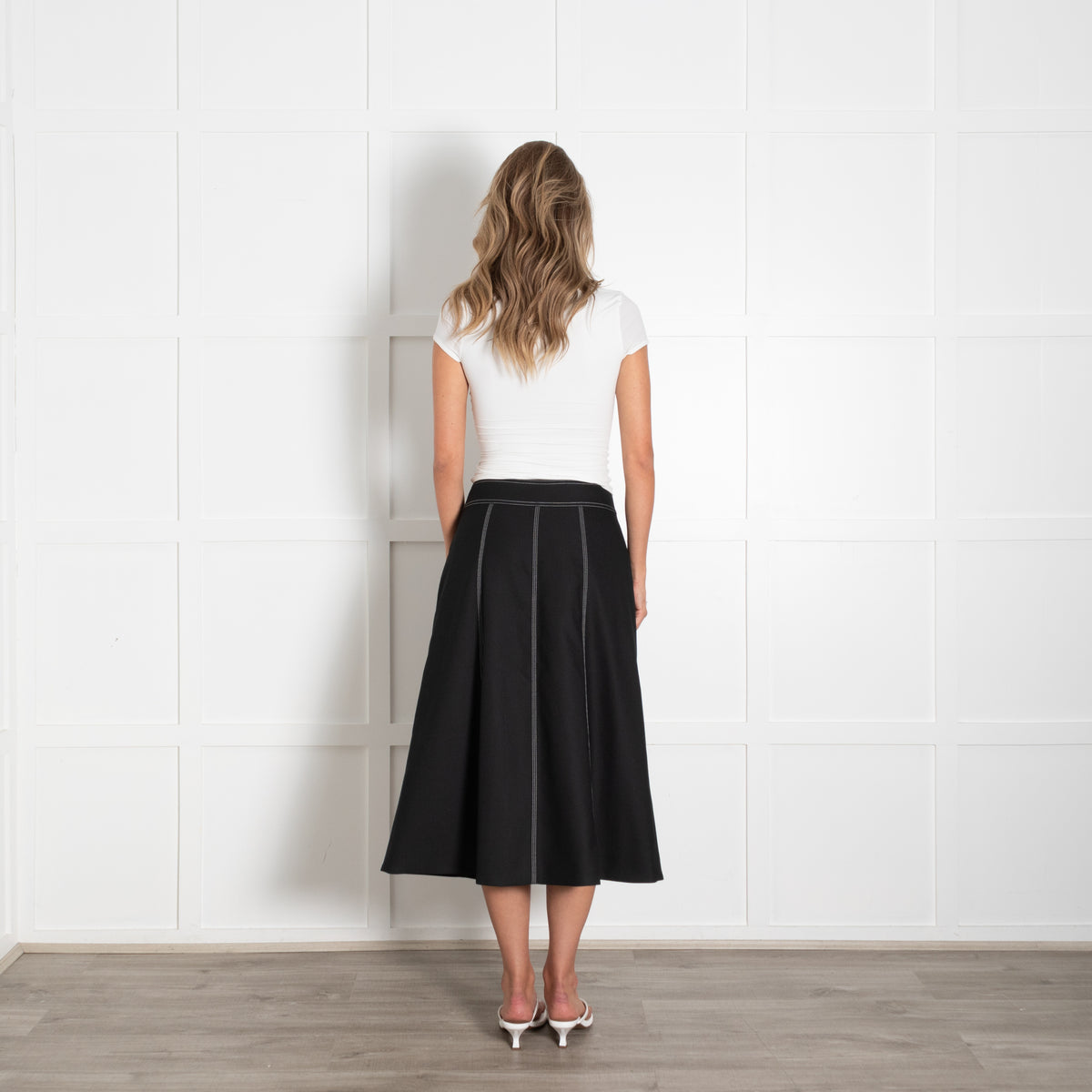 Dorothy Schumacher Black A Line Button Front Skirt With White Stitching