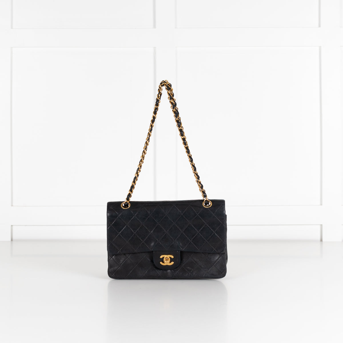 Chanel Medium Black Vintage Classic Flap