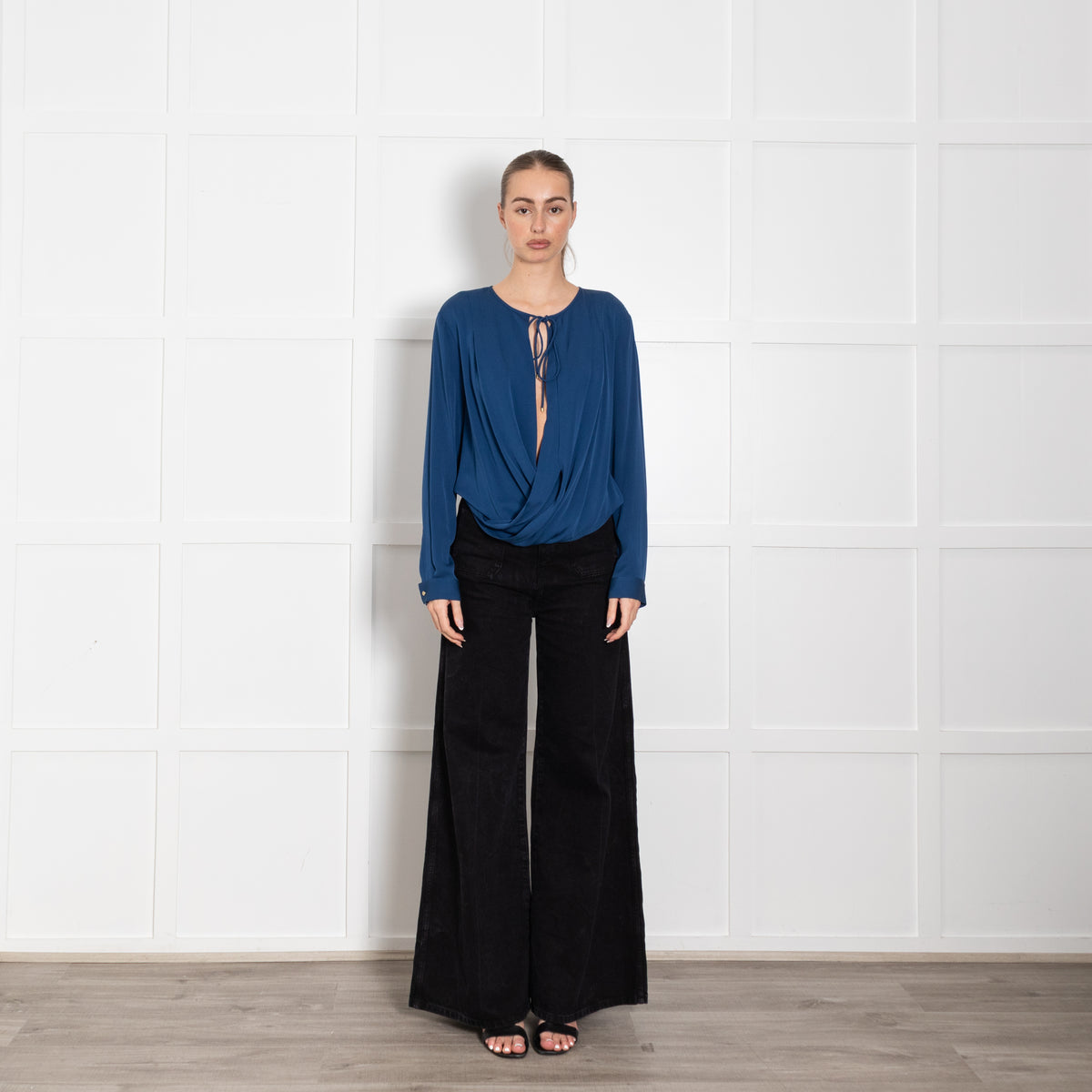 Diane Von Furstenberg Teal Twist Front Tie Neck Top